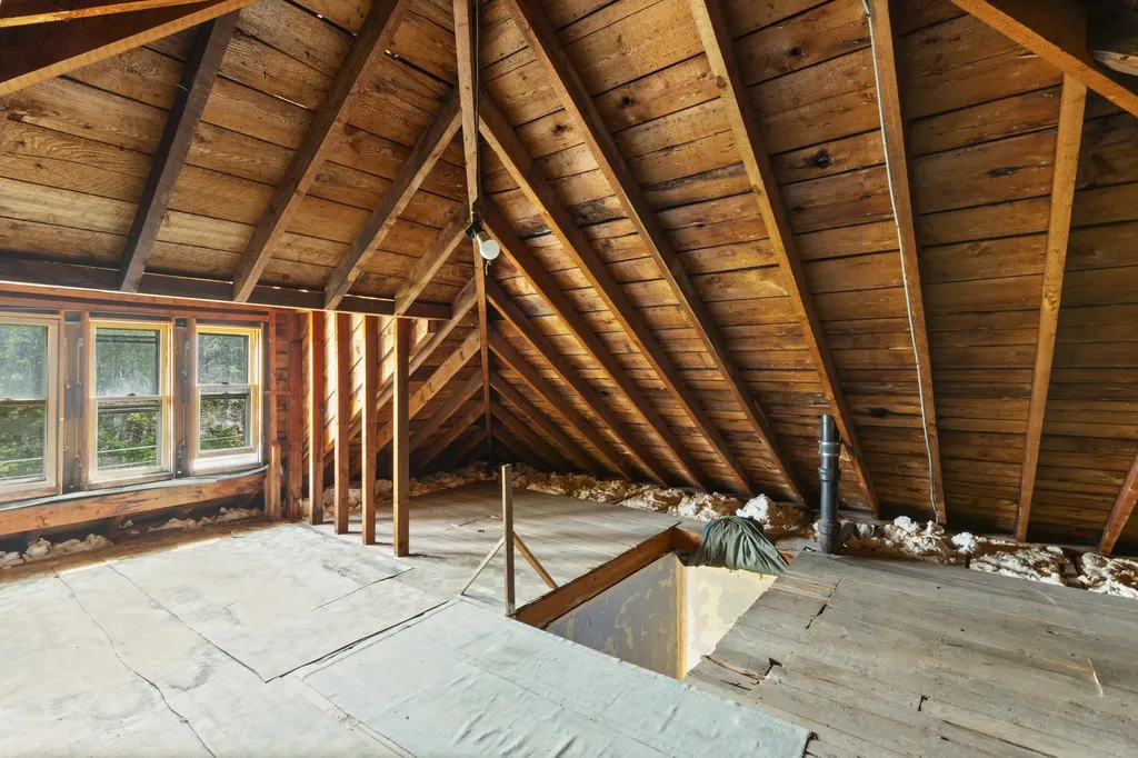 115 Babbidge Road Islesboro ME 04848