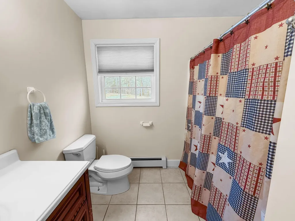 184 King Hill Road Naples ME 04055