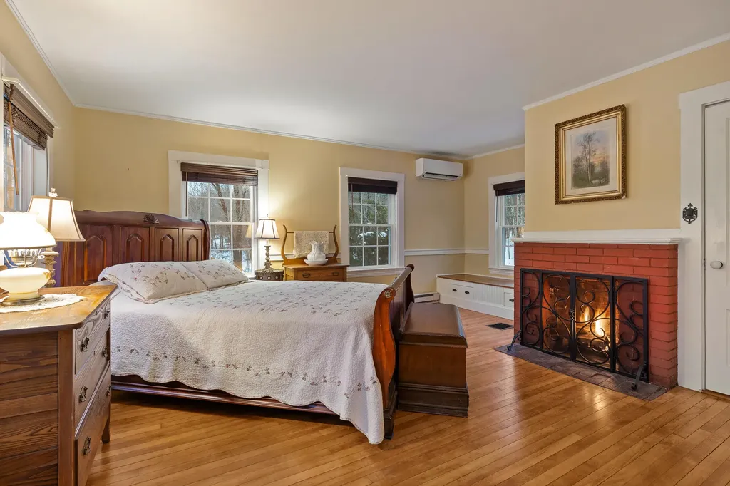 56 Cobbs Bridge Road New Gloucester ME 04260