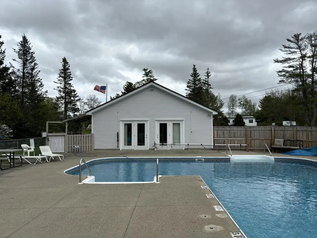 22 Loon Loop Warren ME 04864