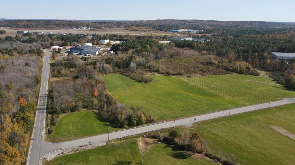 586 Lewiston Junction Road Auburn ME 04210