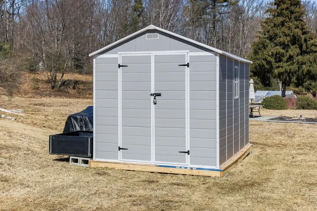 2 Running Brook Drive Sanford ME 04073