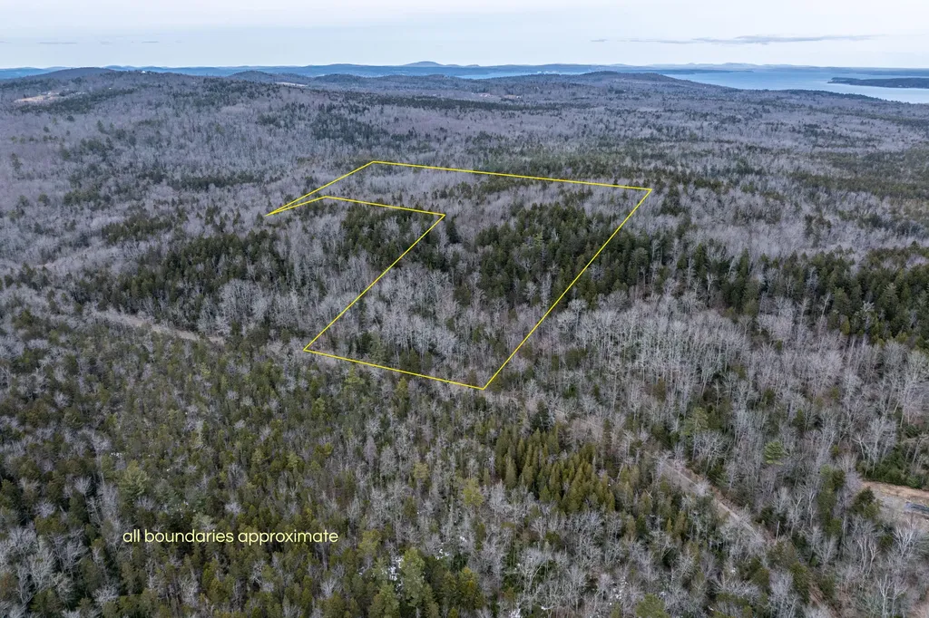 237 Knights Pond Road Northport ME 04849