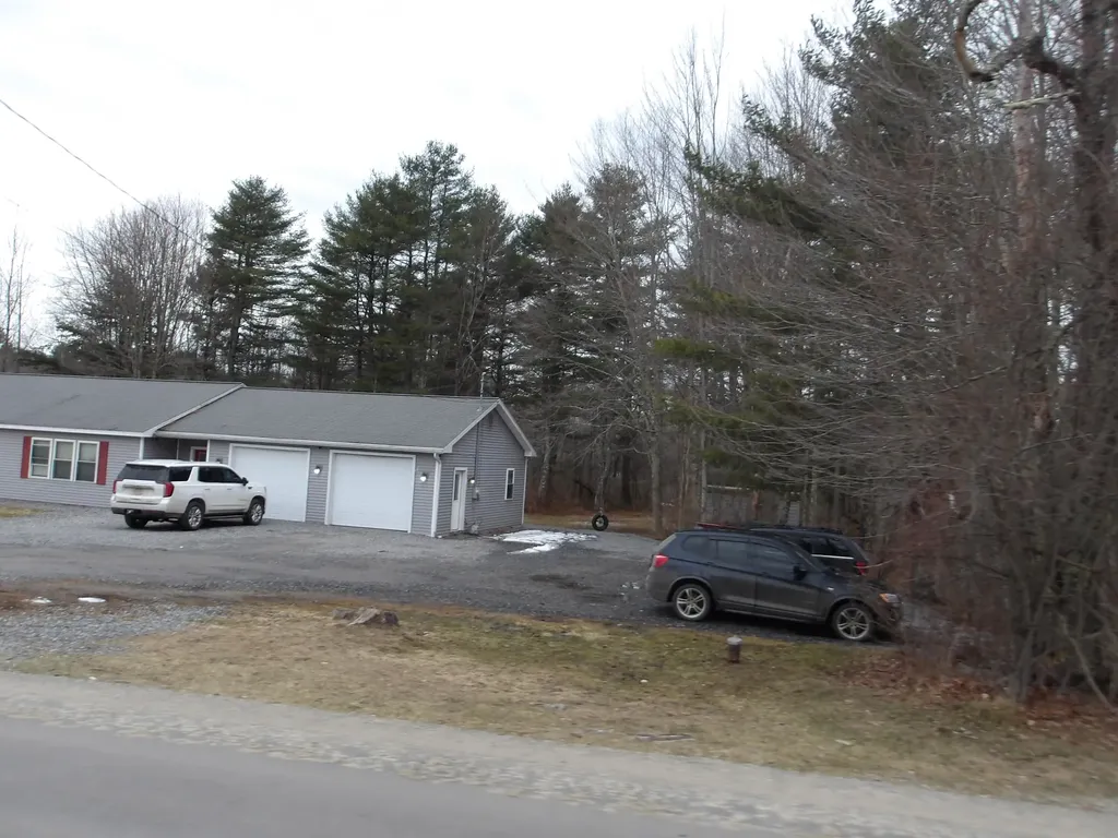 228 Carding Machine Road Bowdoinham ME 04008