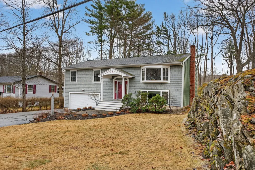 10 Twin Island Drive Biddeford ME 04005