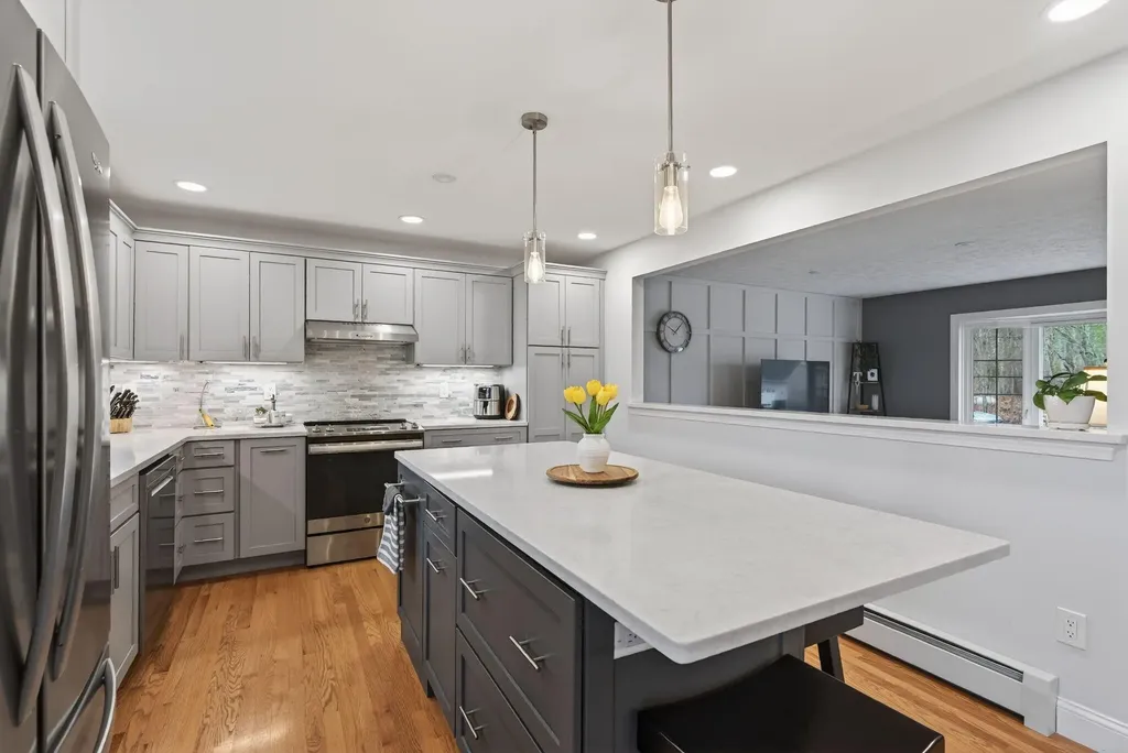 10 Twin Island Drive Biddeford ME 04005