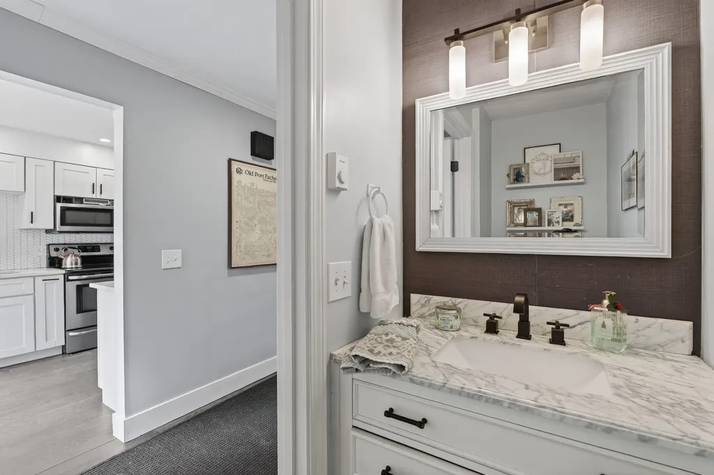 10 Cresfield Terrace Portland ME 04103
