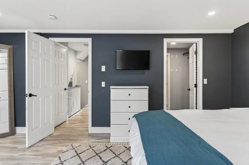 10 Cresfield Terrace Portland ME 04103