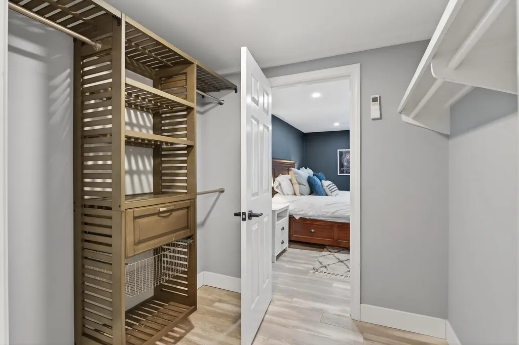 10 Cresfield Terrace Portland ME 04103