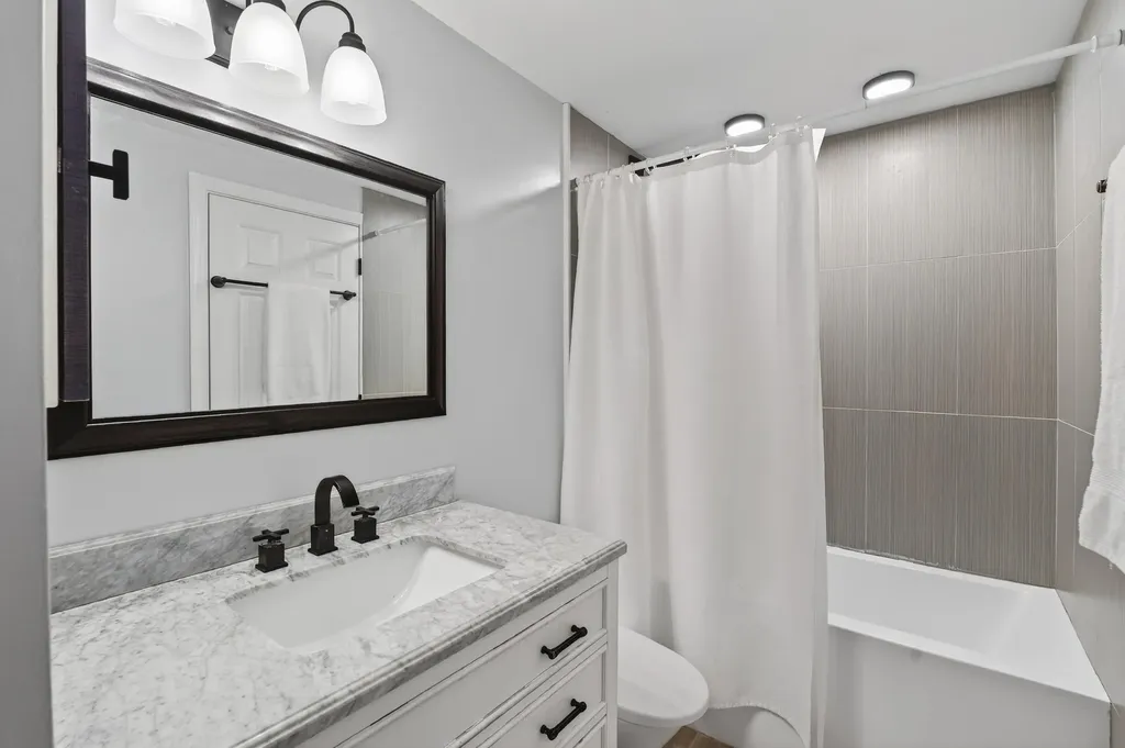 10 Cresfield Terrace Portland ME 04103