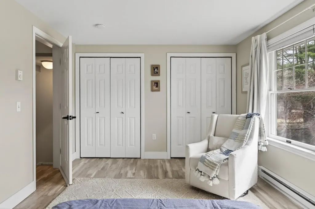 10 Cresfield Terrace Portland ME 04103