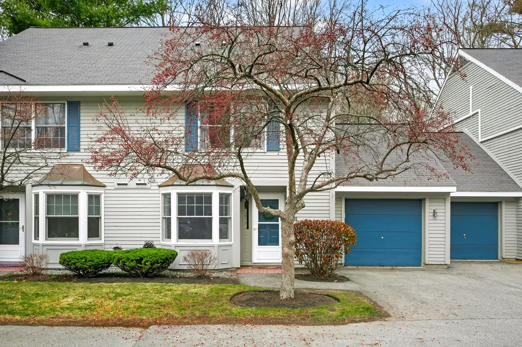 10 Cresfield Terrace Portland ME 04103