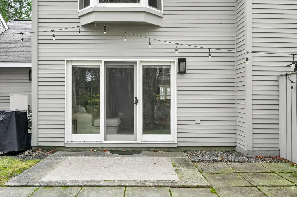 10 Cresfield Terrace Portland ME 04103