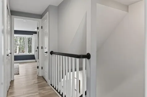 10 Cresfield Terrace Portland ME 04103