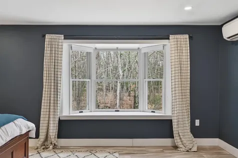 10 Cresfield Terrace Portland ME 04103