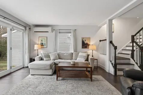 10 Cresfield Terrace Portland ME 04103