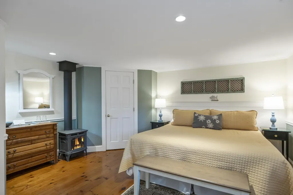 84 Elm Street Camden ME 04843