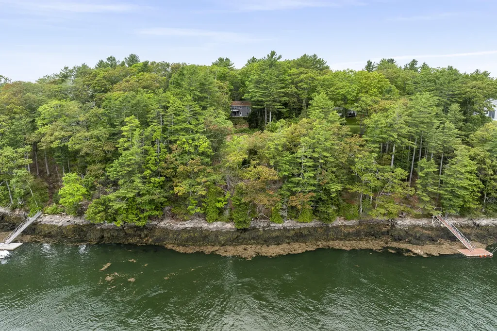 124 Main Road Westport Island ME 04578