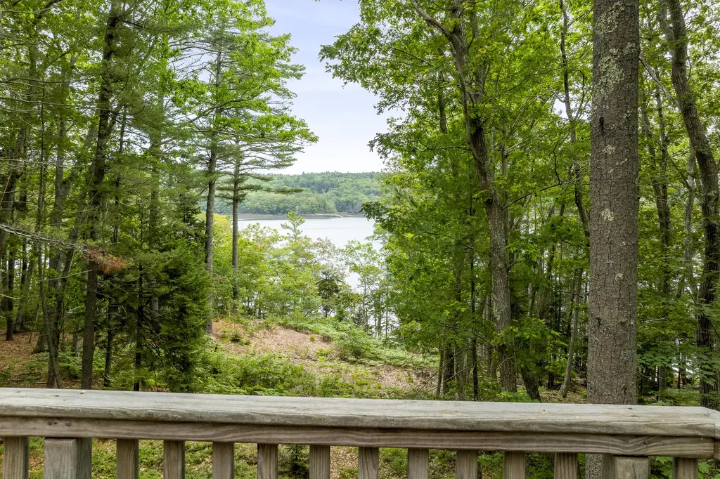 124 Main Road Westport Island ME 04578