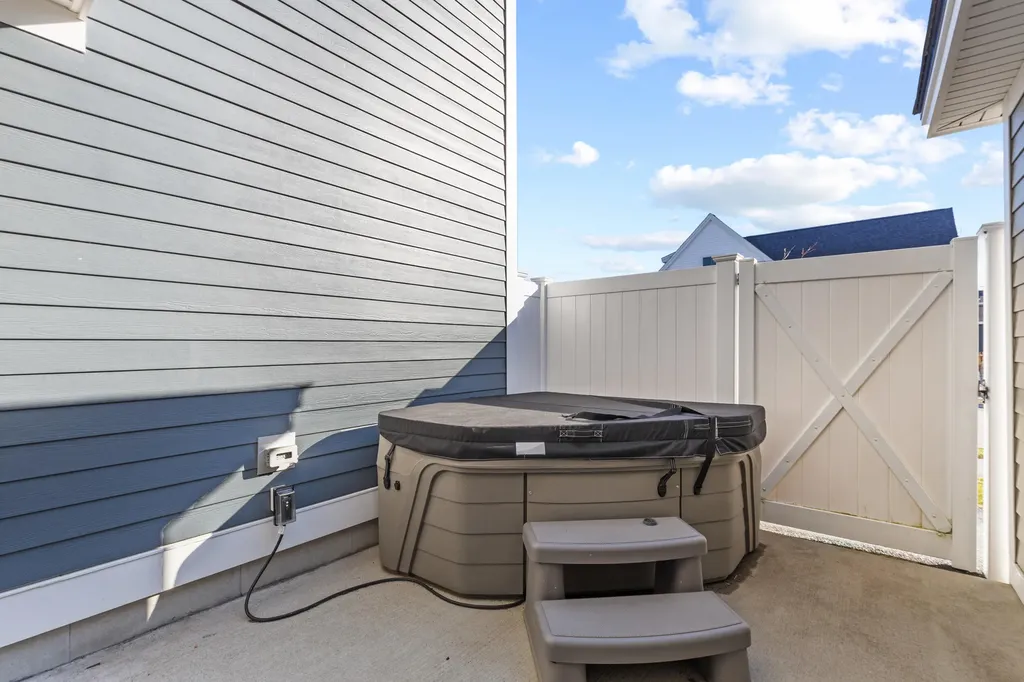 12 Pacer Way Scarborough ME 04074