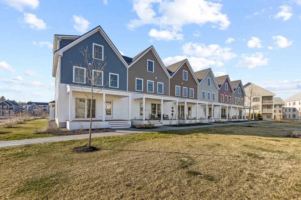 12 Pacer Way Scarborough ME 04074