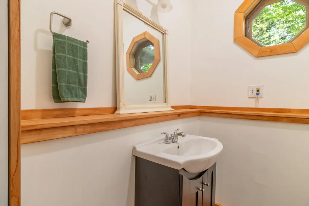 57 Sunset Road Dedham ME 04429