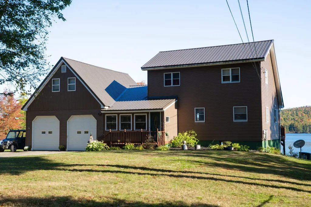 24 Autumn Lane Lincoln ME 04457
