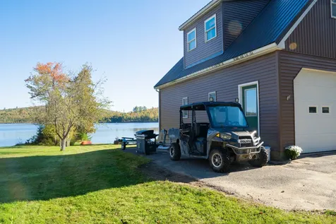 24 Autumn Lane Lincoln ME 04457