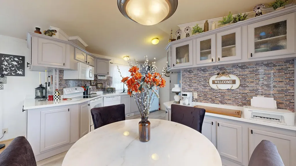 25 Sarah Avenue Lewiston ME 04240