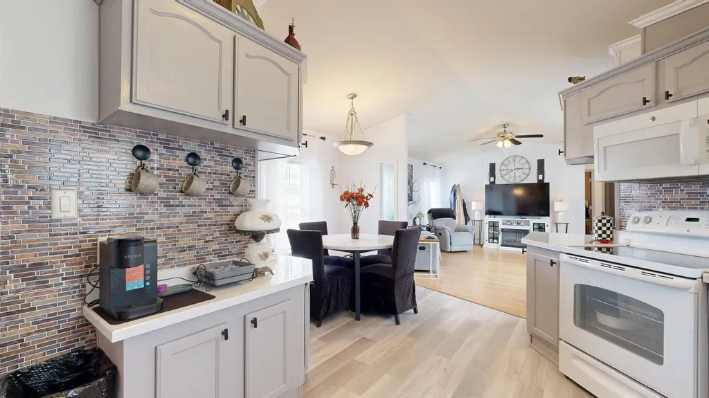 25 Sarah Avenue Lewiston ME 04240