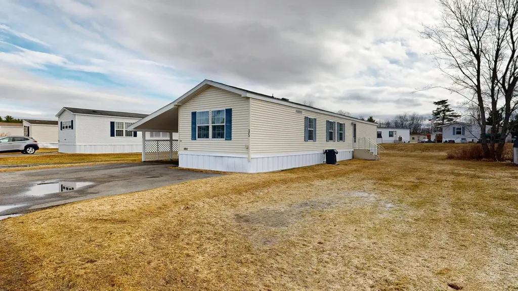 25 Sarah Avenue Lewiston ME 04240