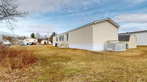 25 Sarah Avenue Lewiston ME 04240