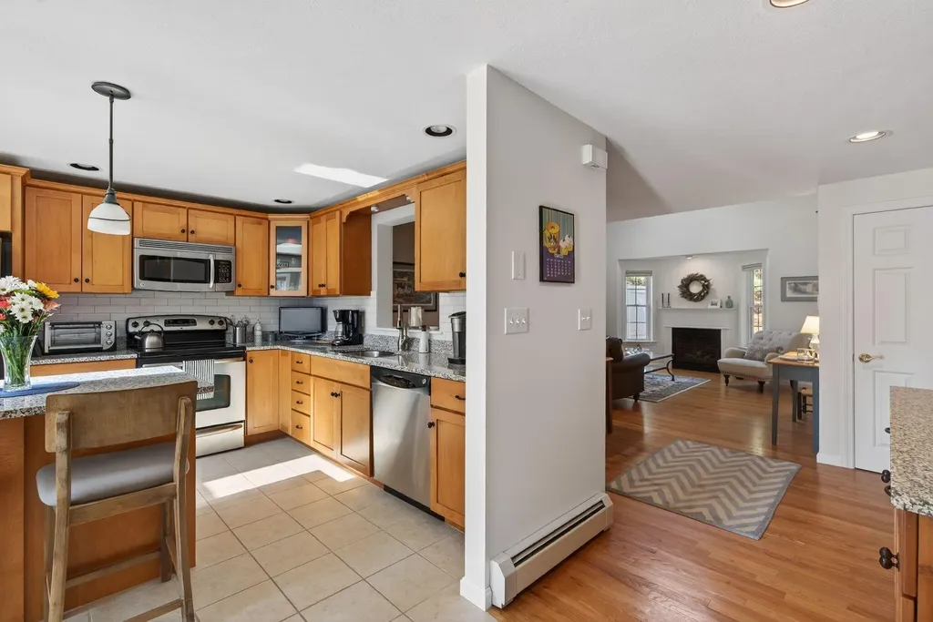 63 Shiretowne Common Drive Kennebunk ME 04043
