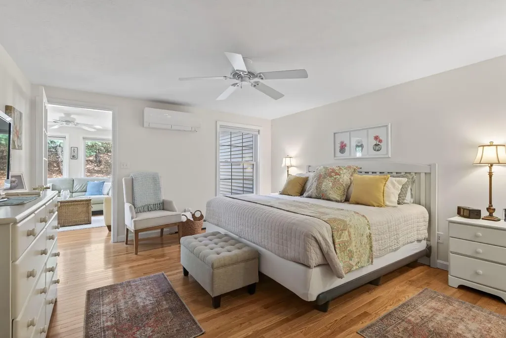 63 Shiretowne Common Drive Kennebunk ME 04043