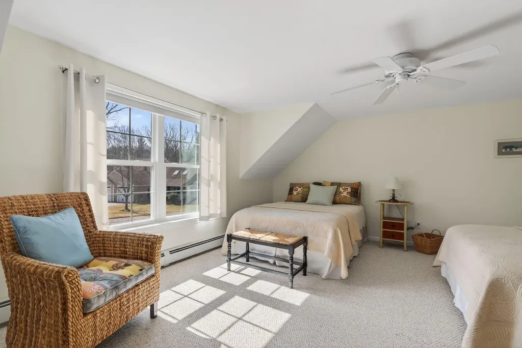 63 Shiretowne Common Drive Kennebunk ME 04043