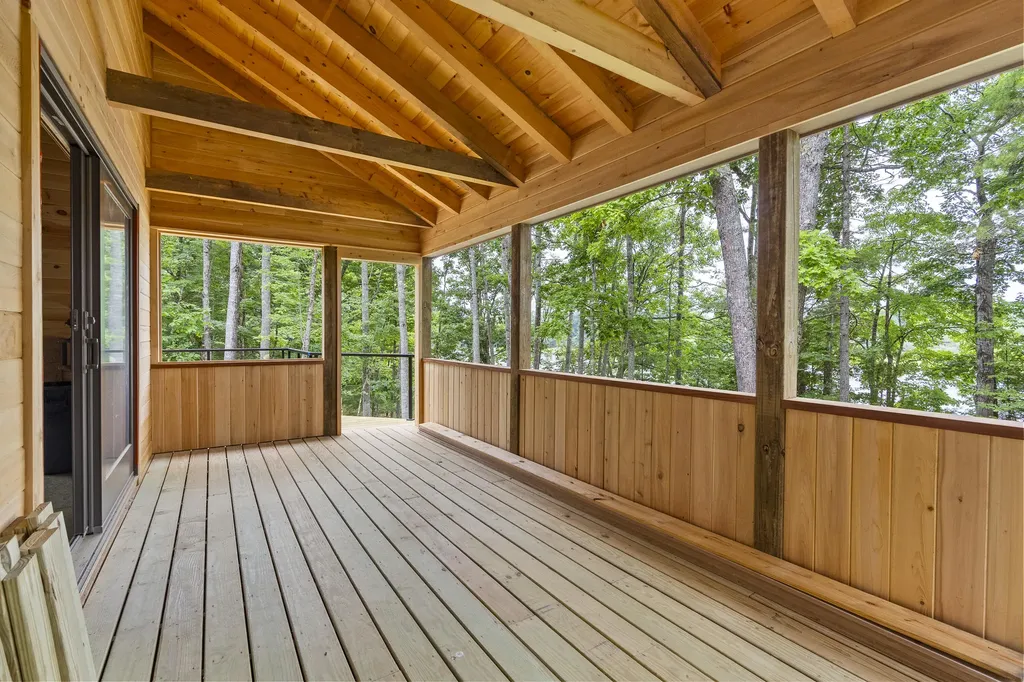 886 Middle Road Dresden ME 04342