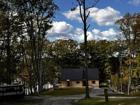 886 Middle Road Dresden ME 04342