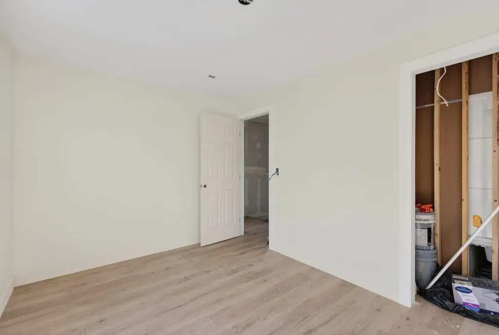 33 Pinecrest Lane Pittston ME 04345