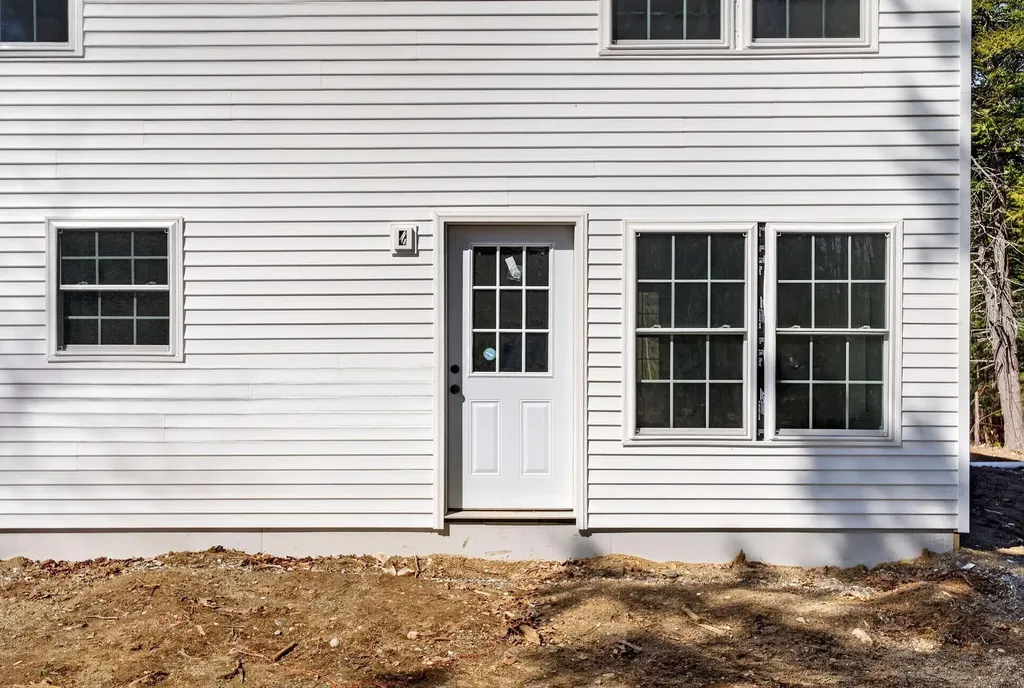 33 Pinecrest Lane Pittston ME 04345