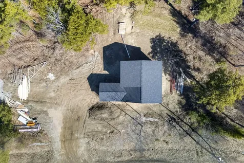 33 Pinecrest Lane Pittston ME 04345