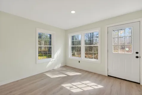33 Pinecrest Lane Pittston ME 04345