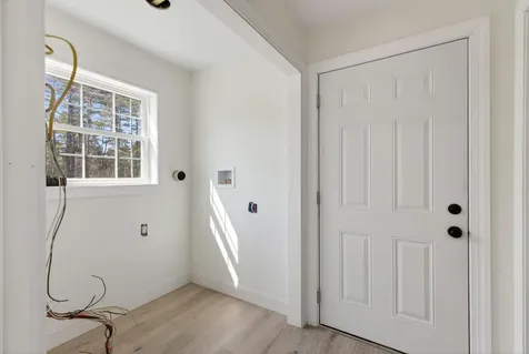 33 Pinecrest Lane Pittston ME 04345