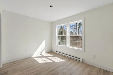 33 Pinecrest Lane Pittston ME 04345