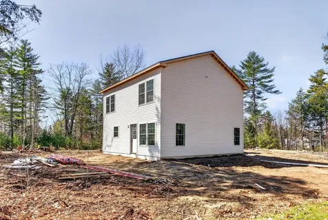 33 Pinecrest Lane Pittston ME 04345