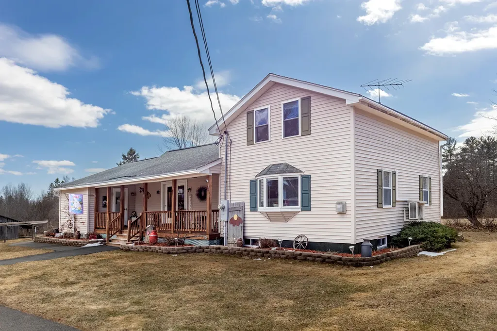 18 Hodgdon Road Levant ME 04456
