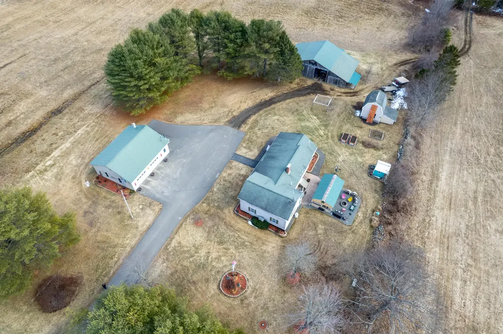 18 Hodgdon Road Levant ME 04456