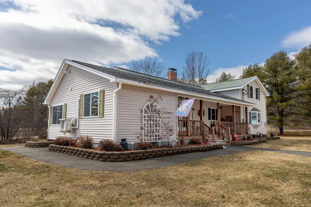 18 Hodgdon Road Levant ME 04456