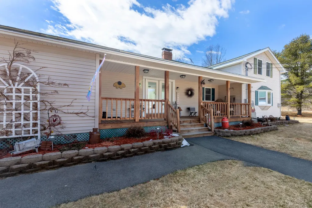 18 Hodgdon Road Levant ME 04456