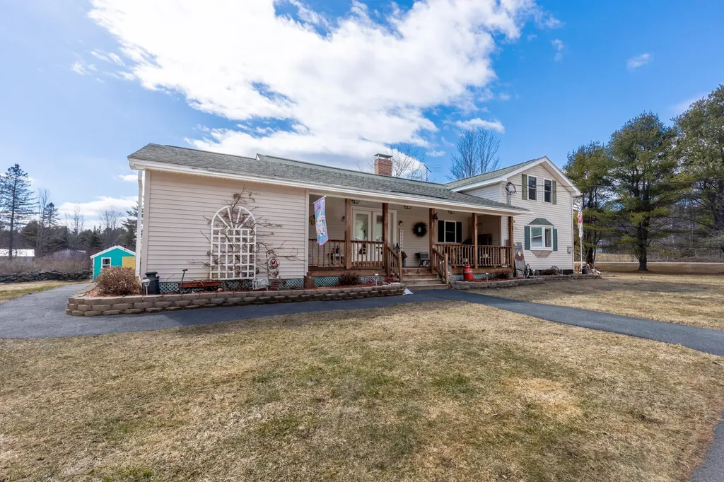 18 Hodgdon Road Levant ME 04456