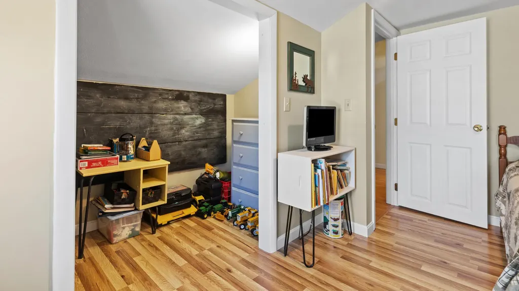 18 Hodgdon Road Levant ME 04456